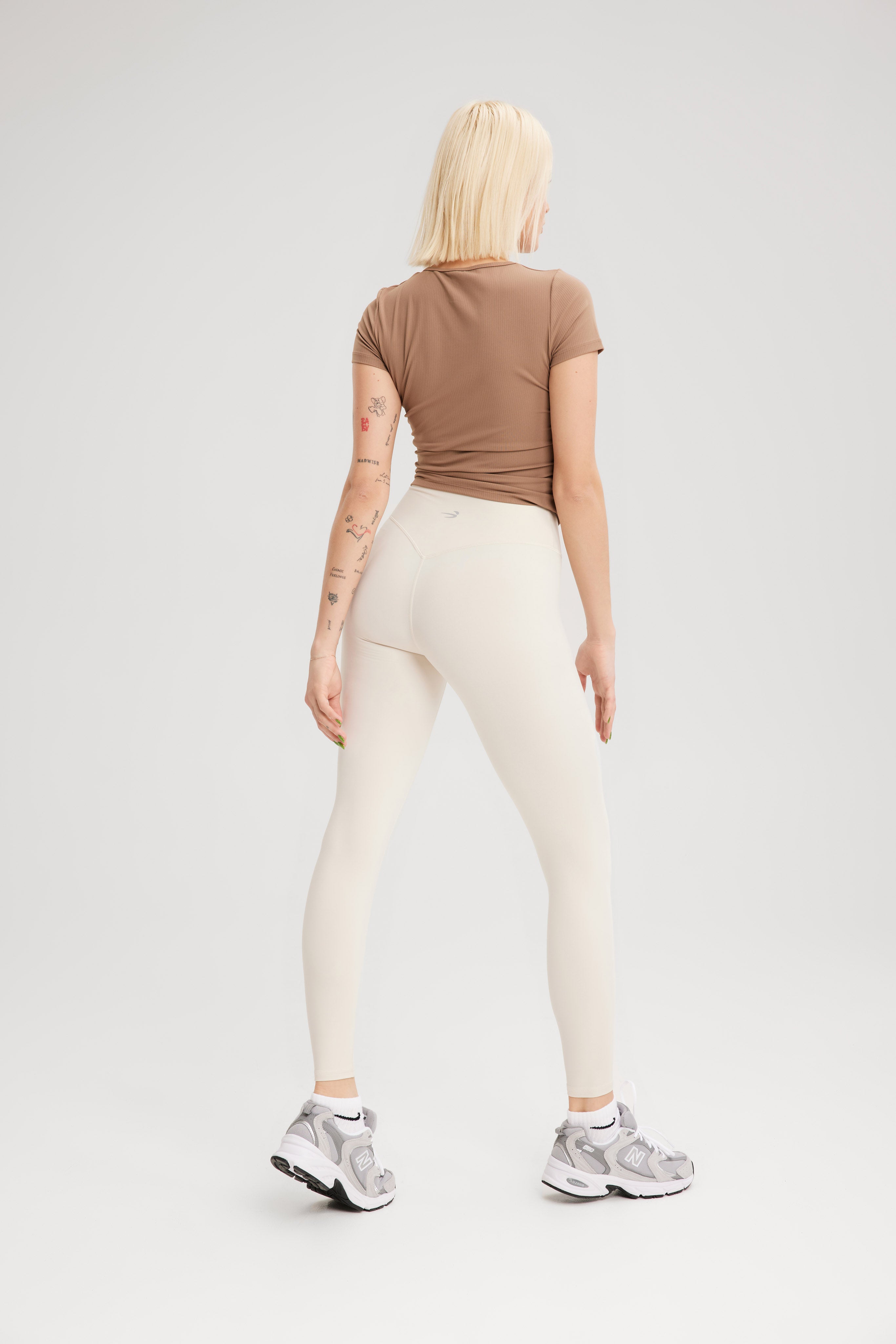 EKJ Seamless Contour Leggings in Soft Ivory My Store