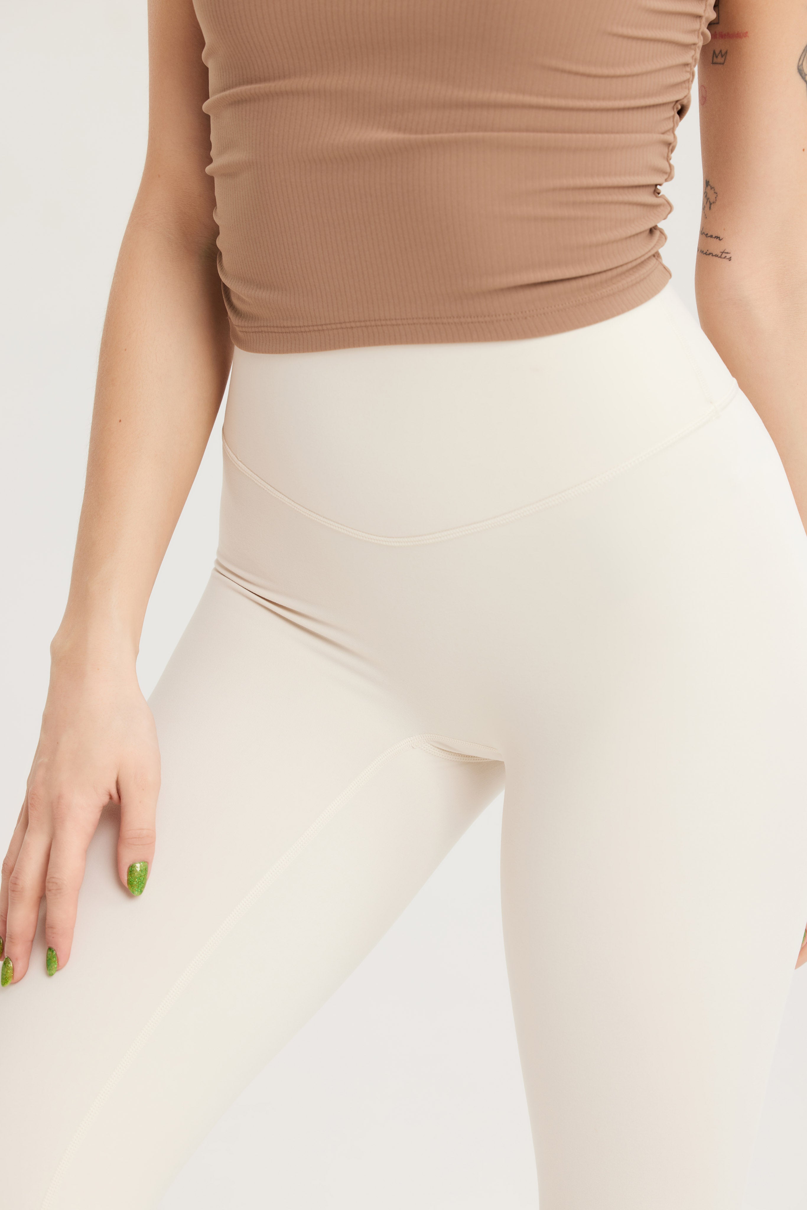 EKJ Seamless Contour Leggings in Soft Ivory My Store